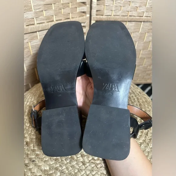 Zara Buckled Fisherman Sandals - Size 40 - Picture 9 of 10